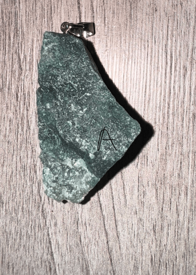 Pendentif Fuschite  brute (a)